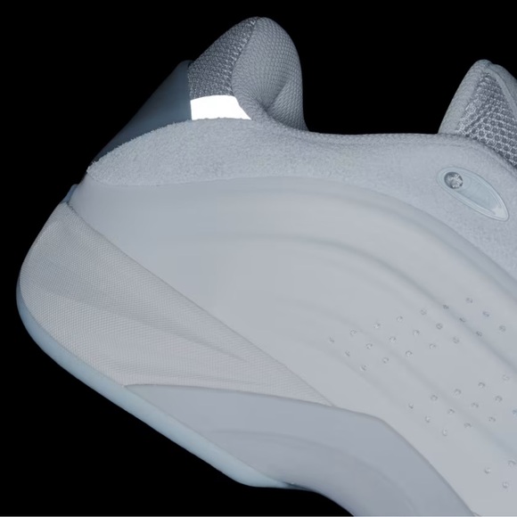 adidas NOVA IIINFINITY SHOES - Picture 7 of 12